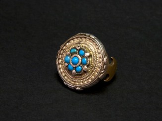 Old silver and turquoise ring