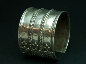 Kuchi old silver cuff